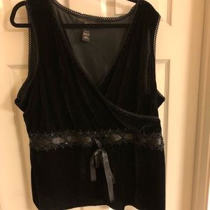 Venezia black velvet ribbon top